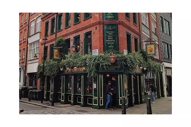 Raise Your Glass! London Pubs Dominate Prestigious '100 Best British Pubs' List