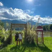 Farewell to the UK: Young Couple's Bold Move to Australia After Losing Faith in Britain