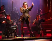 Shakespeare's Henry VIII Reimagined: All-Female Japanese Cast Brings Tudor Queens to London Stage