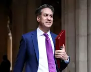 UK Government Unveils Carbon Budget Rescue Plan to Salvage Net Zero Targets