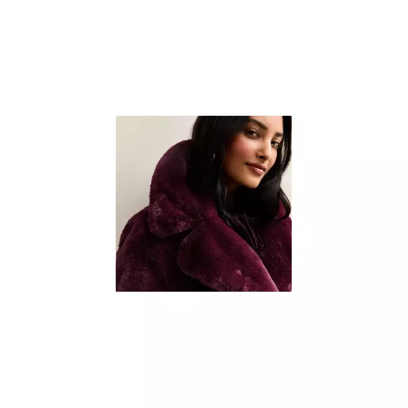 5-Colour Faux Fur Coat With Zero Negative Reviews Is A Winter Hit
