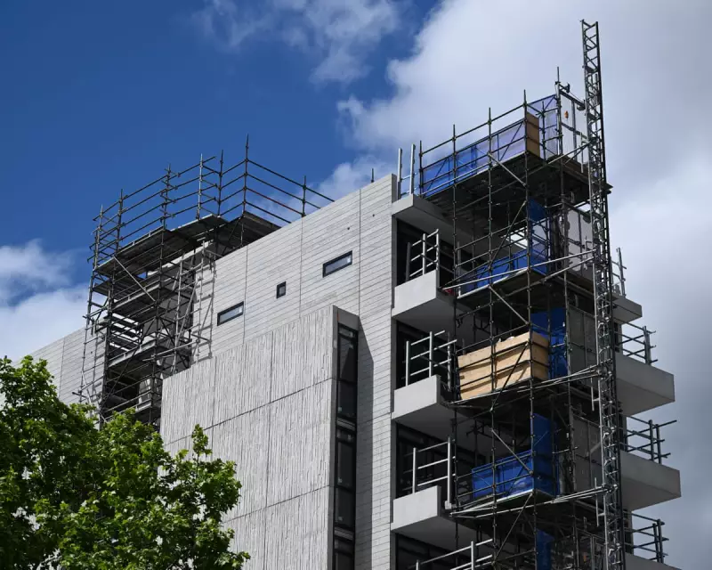 Australia Caps Risky Mortgages at 20% Amid Property Boom