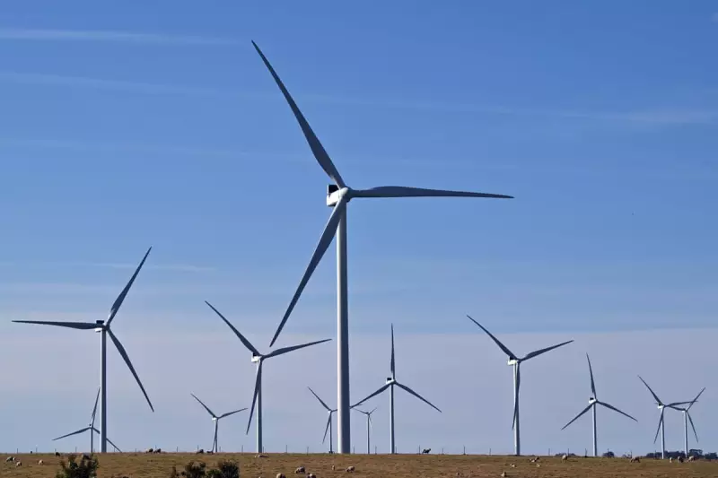 Australia's Emissions Drop 2.2% as Renewables Surpass 40% of Grid