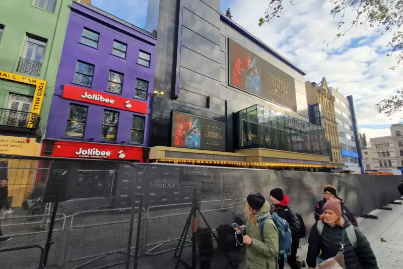Desperate Journey London Premiere: Leicester Square Set Up for Historic Film