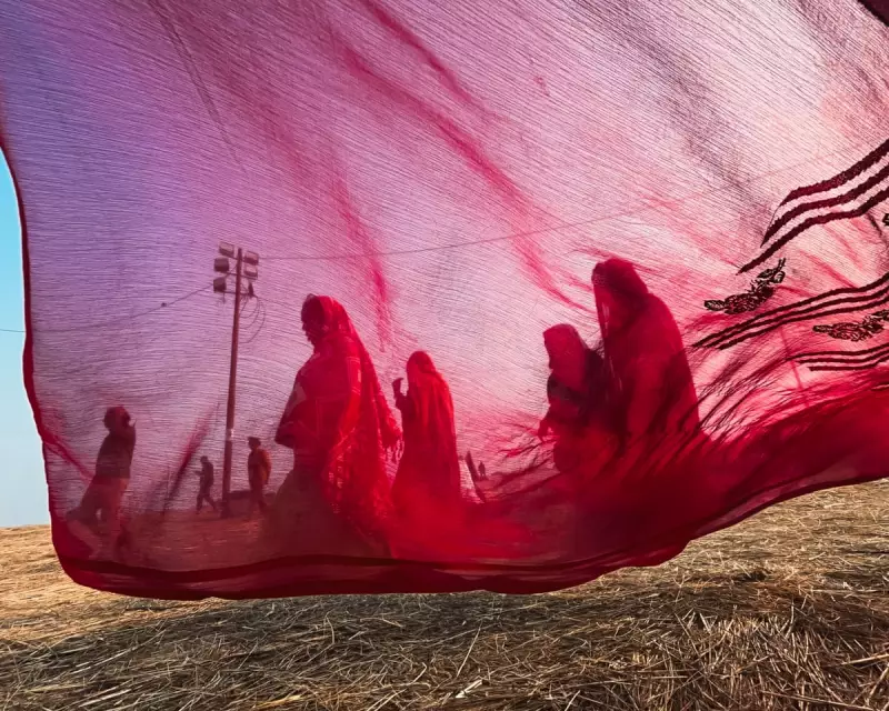 iPhone 15 Plus Captures Stunning Kumbh Mela Moment in India