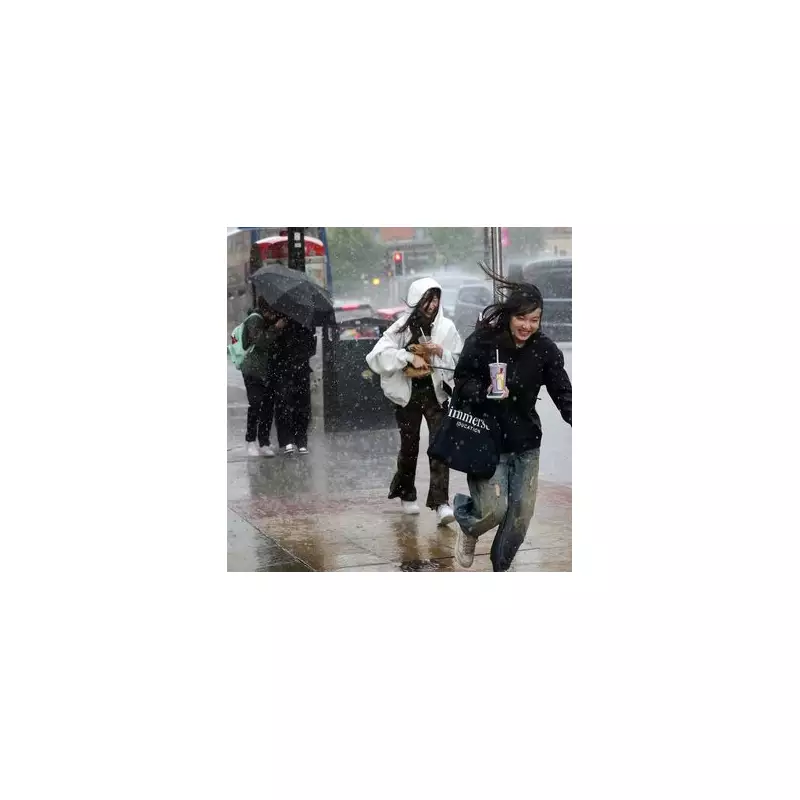 London's 24-Hour Rain Warning: Flooding and Travel Chaos Forecast