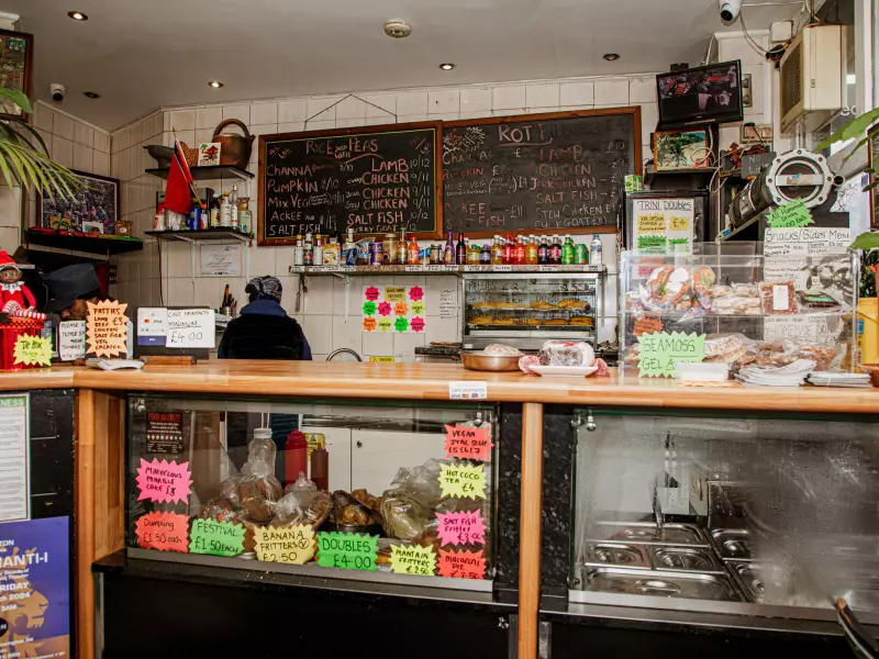 London's Top Chefs Reveal Their Favourite Budget Eateries: 4 Must-Try Spots