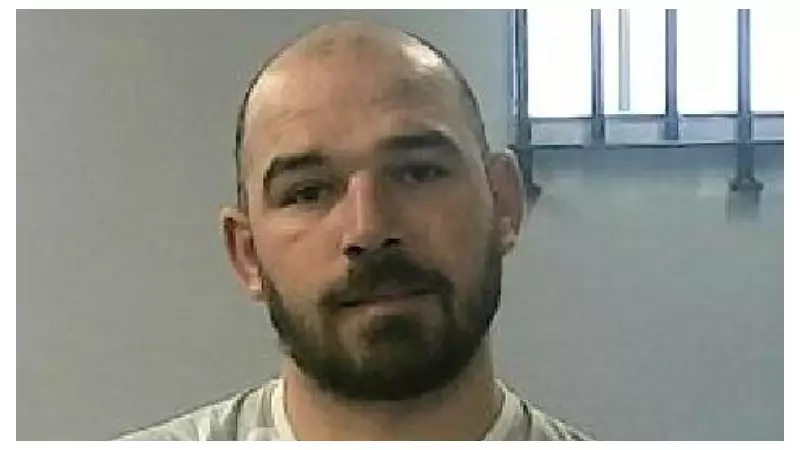 Prison Blunder: Inmate Mistakenly Freed Turns Himself In After Security Scandal