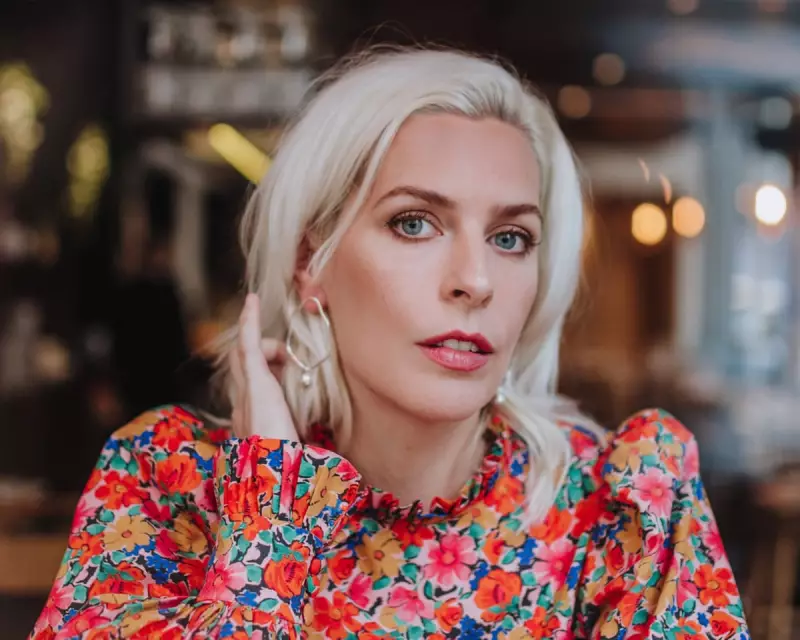 Sara Pascoe's 'Weirdo' Triumphs: Comedian Scoops Prestigious Jilly Cooper Comedy Award