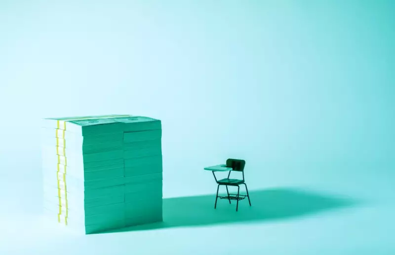 Smaller Hedge Funds Face Existential Crisis Amid Rising Costs