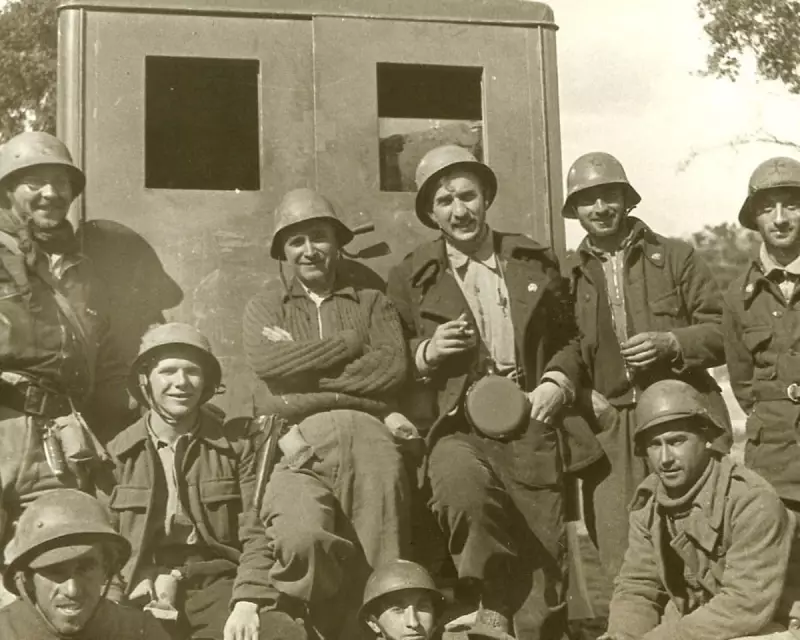 Spain Confers Citizenship on International Brigade Descendants in Historic Civil War Gesture