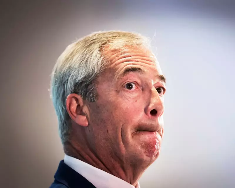 Starmer Demands Farage Apology Over School Racism Allegations