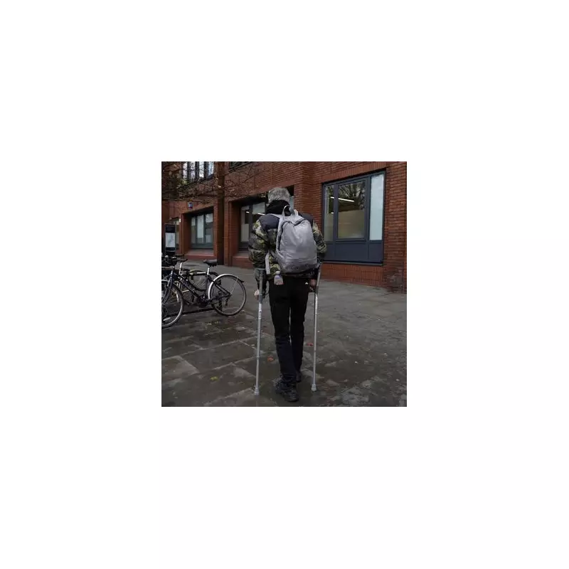 Terminal cancer patient evicted by council sleeps on night buses for a month