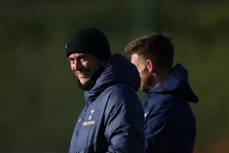 Tottenham Lead £70m Race for Porto's Samu Aghehowa After Chelsea Medical Fail