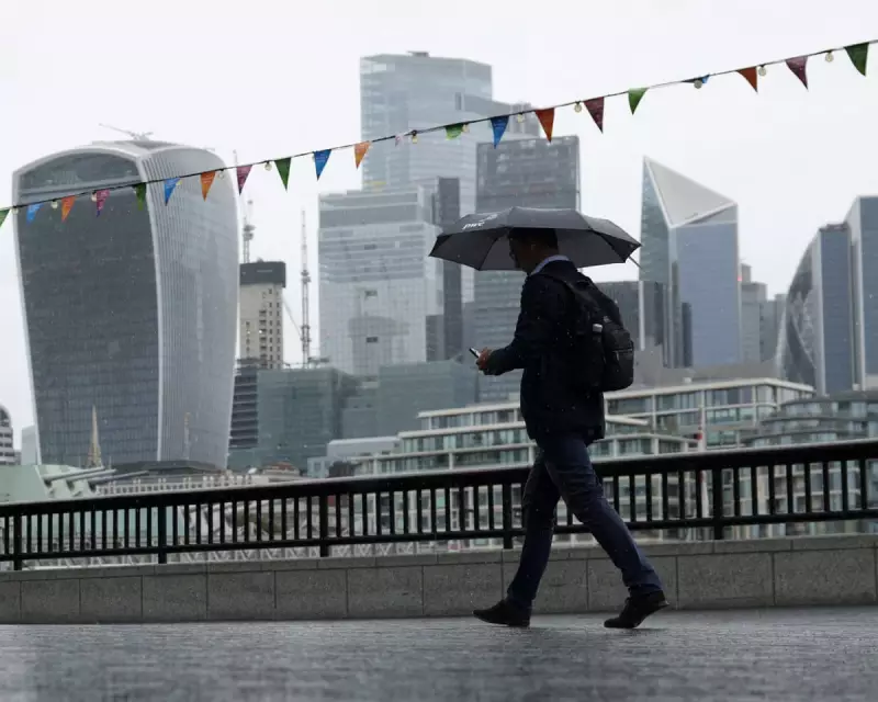 UK Bond Yields Jump 0.13% as Reeves Abandons Income Tax Rise