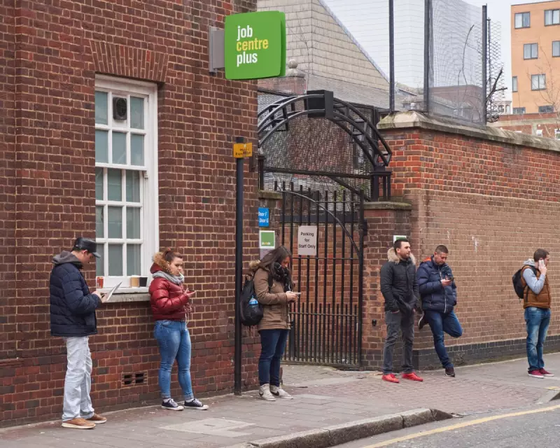 UK Unemployment Hits 5%: Highest Level Since 2021