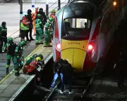 15 Minutes of Terror: Heroic Rail Worker Fights for Life After Station Attack