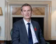 Bank of England: UK Banks Remain Committed to Climate Goals Despite NZBA Exit