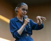 Brazil Urges Global Fossil Fuel Phaseout Roadmap at COP30 Summit