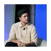 Brooklyn Beckham Flooded With Fan Warnings After Dad David's Knighthood Snub