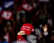 China's Poverty Reduction Outpaces US as Inequality Grows