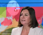 Cyclone Fina Hits Darwin: First Category 3 November Storm in 20 Years