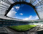 England Edge Australia in Thrilling Twickenham Test Match