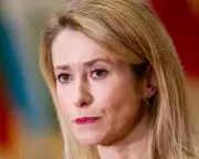 EU Ministers Debate Controversial Ukraine Peace Plan Amid Russian Strikes