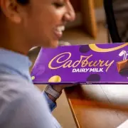 Giant Cadbury Dairy Milk Bar Drops Below £10 in Black Friday Deal