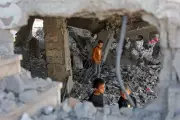 Global Lens: Gaza Mourning, Ukraine War & Seaham Snow in Daily Photos