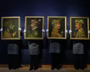 Global Photo Diary: From London Art to Hong Kong Fire Tragedy