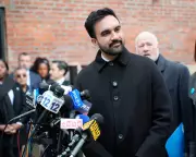 How Democrats Won Back Young Men in US Elections With Affordability Focus