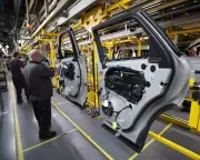 Jaguar Land Rover Fuels UK Manufacturing Renaissance as PMI Hits 17-Month High