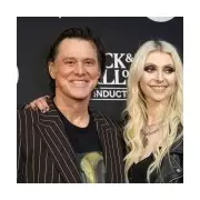 Jim Carrey Reunites with Grinch Co-star After 25 Years at Rock Hall