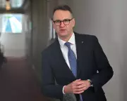 Liberal Senator's 'Fatwa' Warning as Coalition Climate Policy Splits