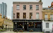 London's Ultimate Gastropub Guide: Where Craft Pubs Meet Culinary Excellence