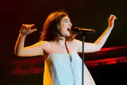 Lorde at London O2: Last-Minute Tickets, Set Times & Full Guide