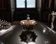 Louvre Heist: €88m Crown Jewels Stolen in Daring Daylight Raid