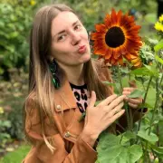 Mum, 32, dies from brain bleed before holding newborn son