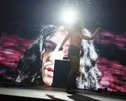 O2 Apologises After Staff Confiscate Fans' Palestine Shirts at Lorde Concert