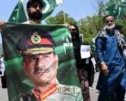 Pakistan's Parliament Grants Army Chief New Powers and Legal Immunity