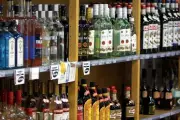 Rachel Reeves Considers Second Alcohol Tax Hike in Autumn Budget