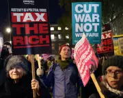 Reeves' £30bn Budget Challenge: Tax Rises to Calm Bond Markets