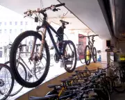 Reeves to Cap Cycle to Work Scheme in Budget, Cutting Tax Breaks