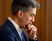 Starmer Apologises to Streeting as Labour Turmoil Intensifies