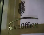 UK to Seize Refugee Valuables to Fund Asylum Costs, Says Minister