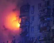 Ukraine Peace Talks Advance in Florida Amid Deadly Russian Attacks