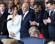 US Billionaires' Wealth Soars by £698bn in Single Year Amid Economic Divide