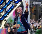 Warner Music Partners with AI Firm Suno in Landmark Deal