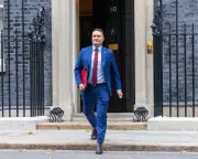 Wes Streeting Denies Keir Starmer Leadership Plot in Fiery Rebuttal